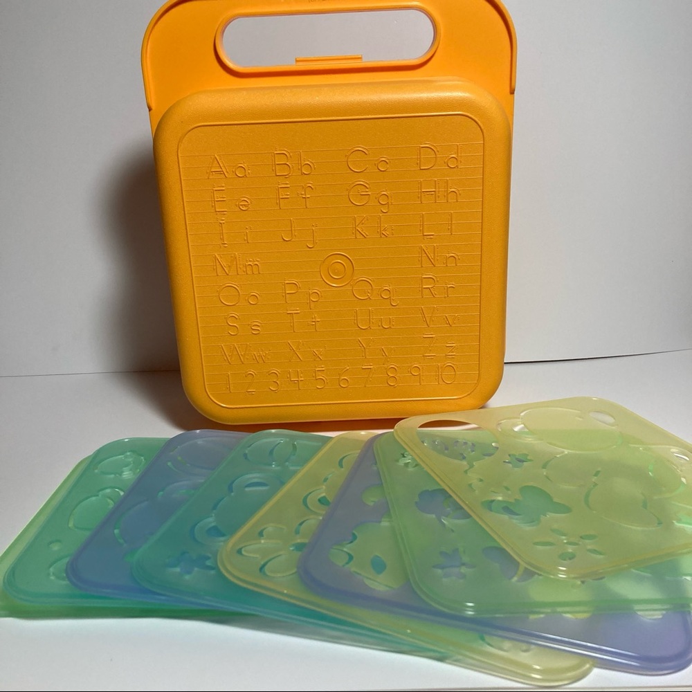 Tupperware Lunchbox with stencils
